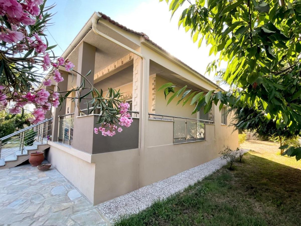 Eva'S Summer House فوركا المظهر الخارجي الصورة